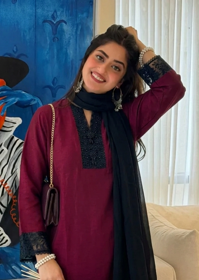 Elegant Lilon 2 Piece Suit