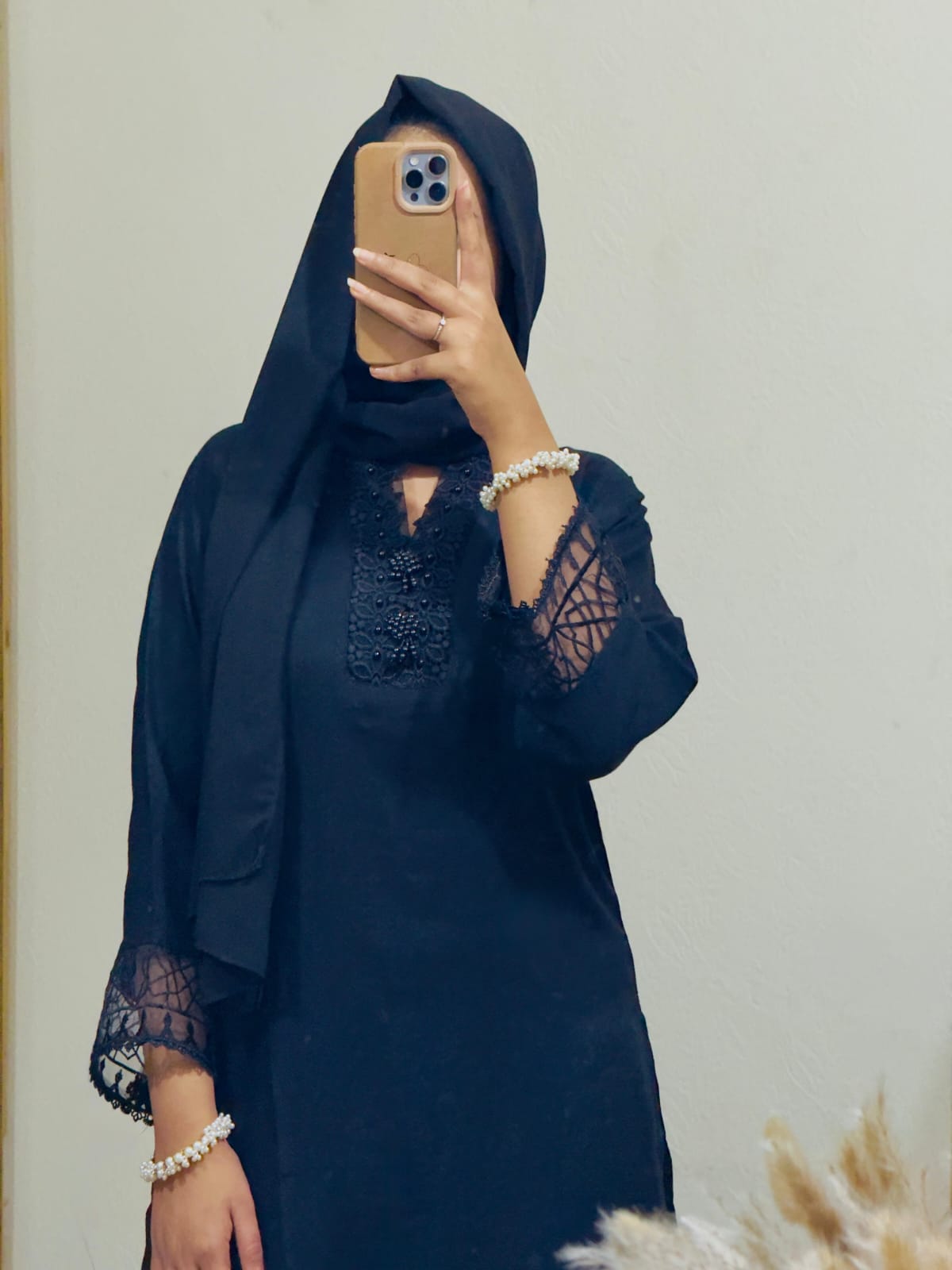 Elegant Lilon 2 Piece Suit