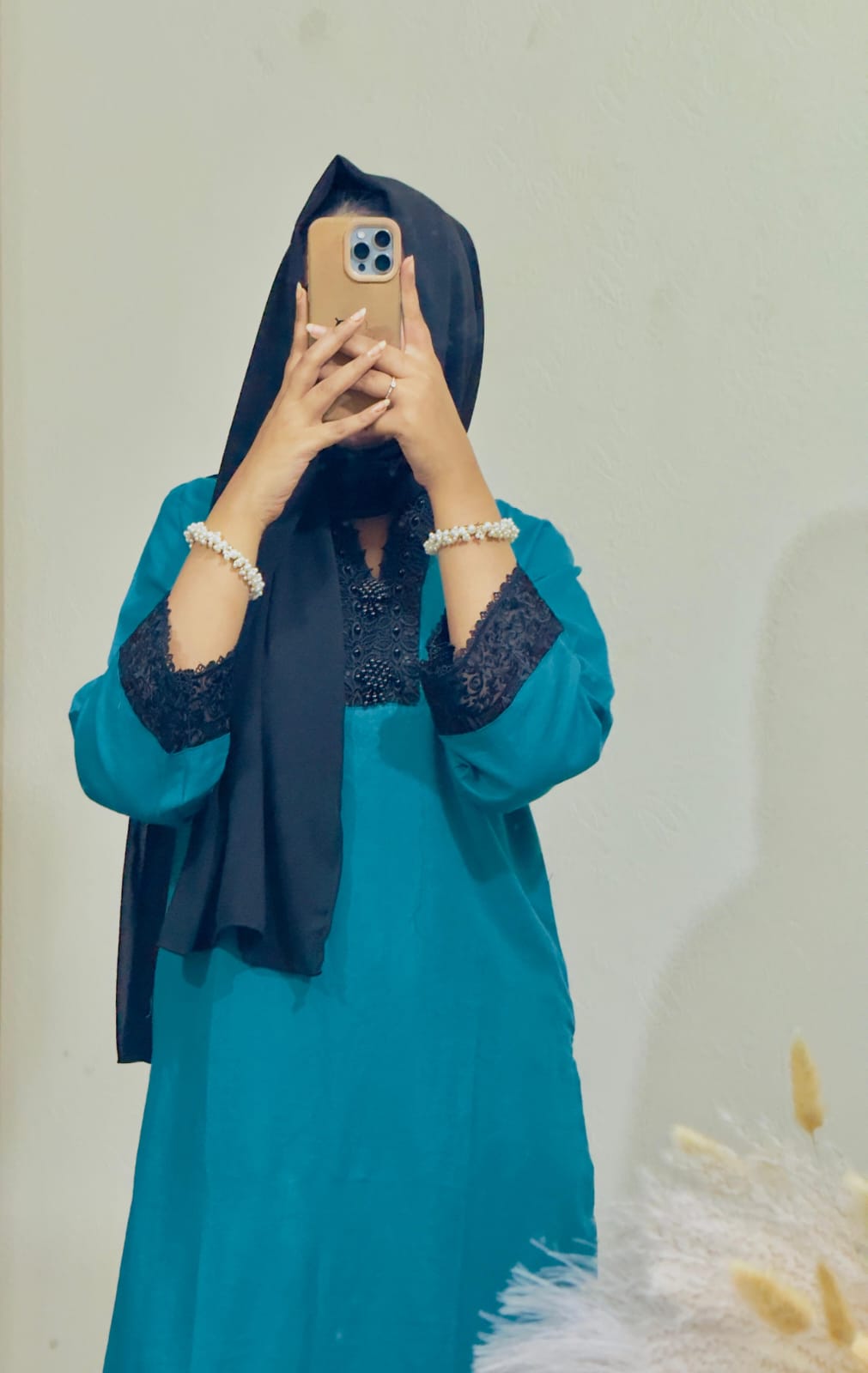 Elegant Lilon 2 Piece Suit