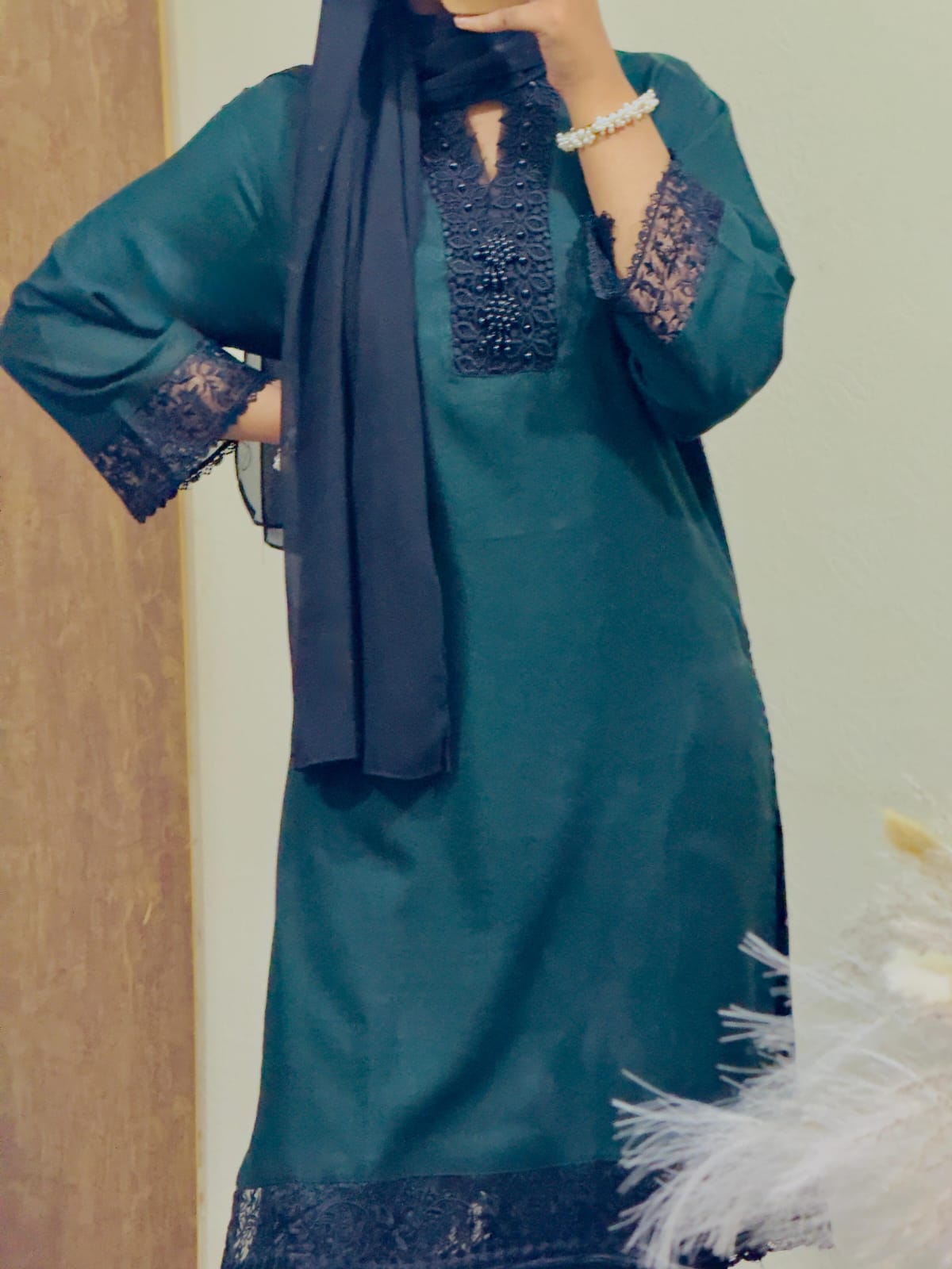 Elegant Lilon 2 Piece Suit